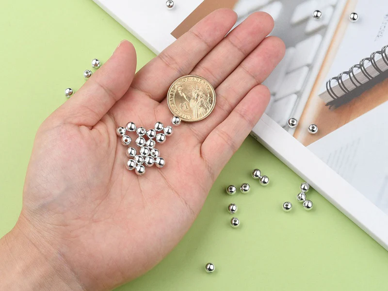 100 perles en plastique rondes - 6 mm - argenté - Image 4