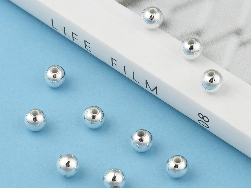 100 perles en plastique rondes - 6 mm - argenté - Image 5