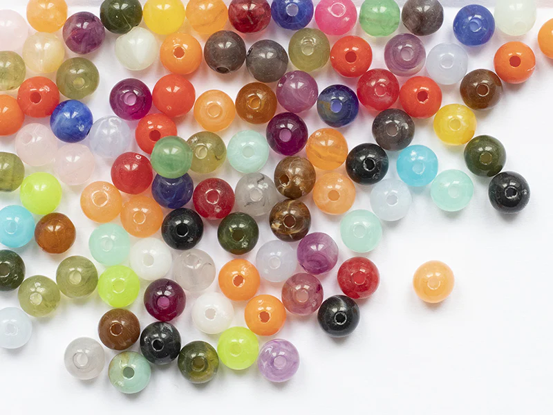 100 perles en plastique rondes 6 mm - imitation perles naturelles