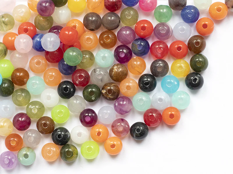 100 perles en plastique rondes 6 mm - imitation perles naturelles - Image 6