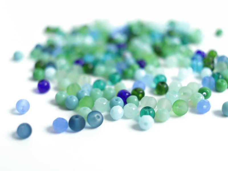 20 g de perles rondes en verre 4 mm - tons verts - Image 2