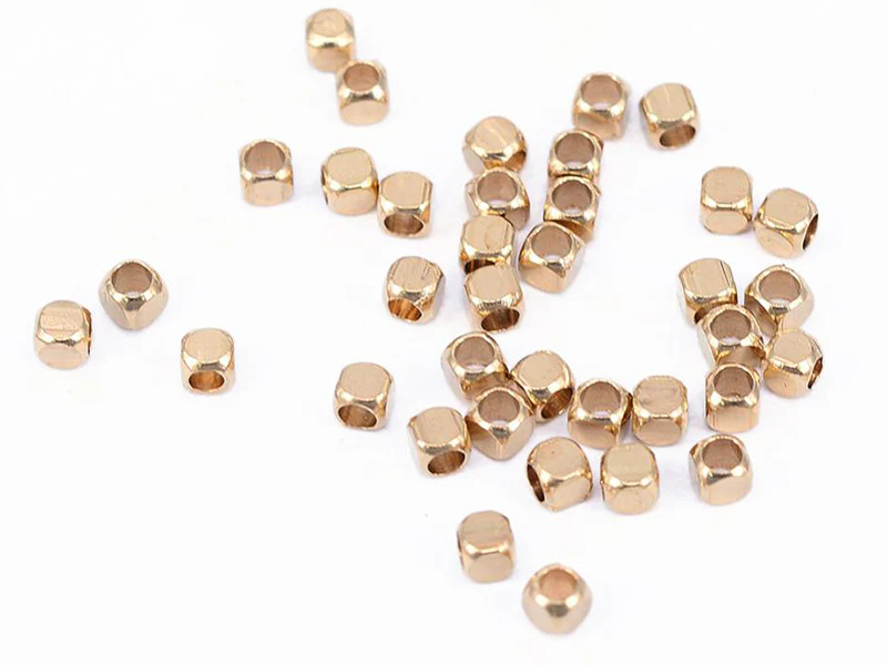 20 perles cubes aux bords arrondis - laiton sans placage - 2,5 mm