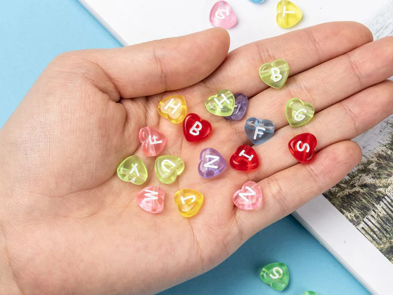 200 perles cœur en plastique - lettres alphabet - 11 mm - Image 5