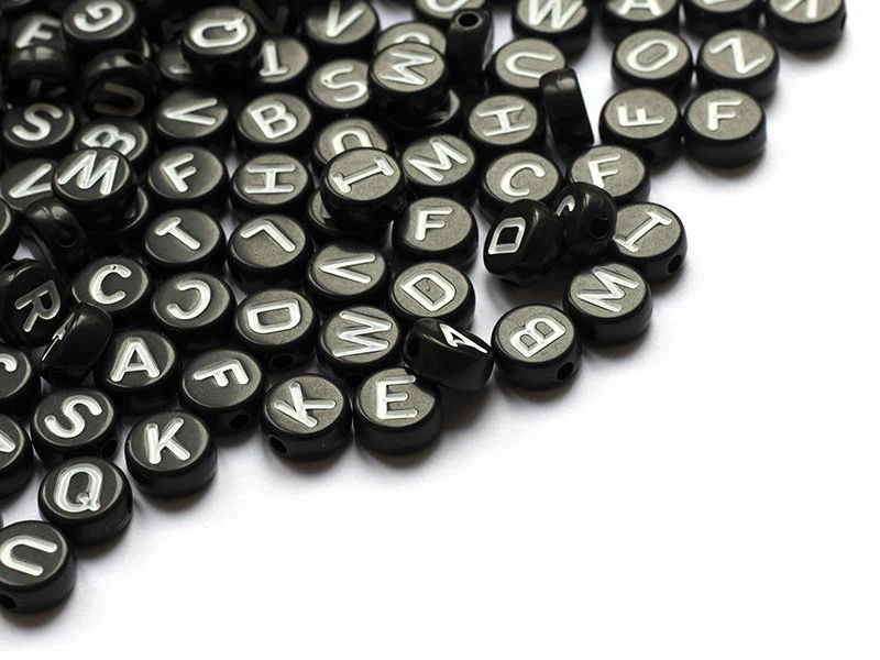 200  perles rondes en plastique - lettres alphabet - noir et blanc - 7 mm - Image 5