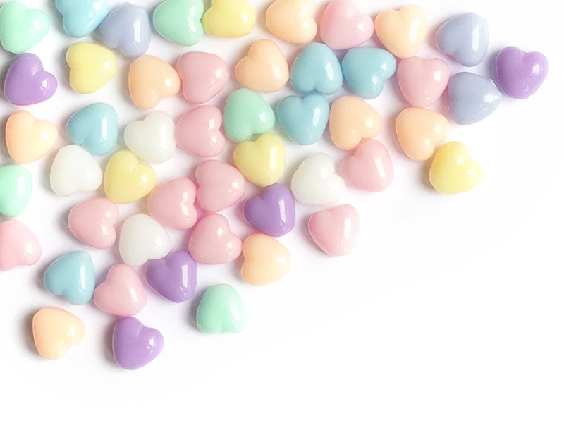 50 mini perles cœur en plastique - pastel - 7 mm - Image 6