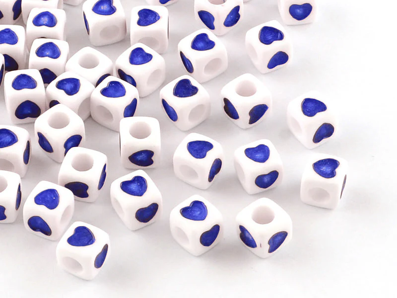 20 perles en plastique cubes symbole coeur - bleu - 7 mm