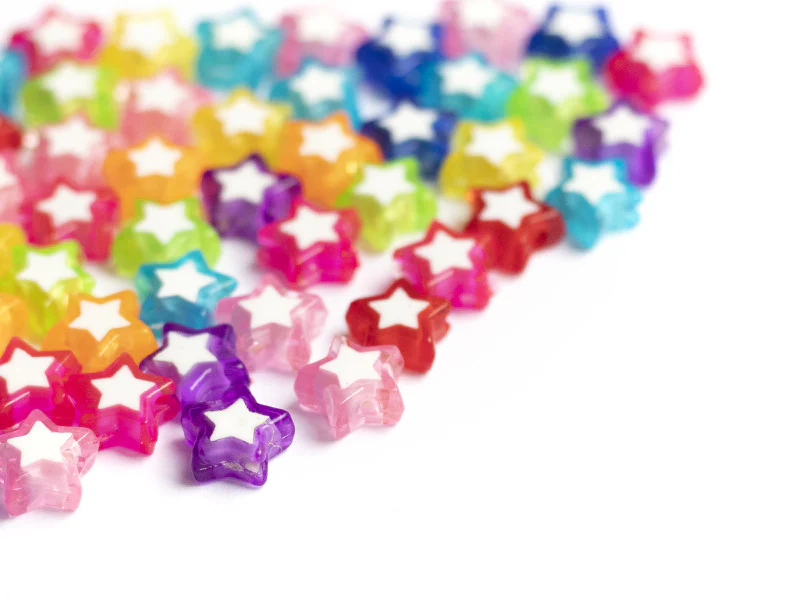 50 perles en plastique étoiles - transparent et blanc - 9x10 mm - Image 7