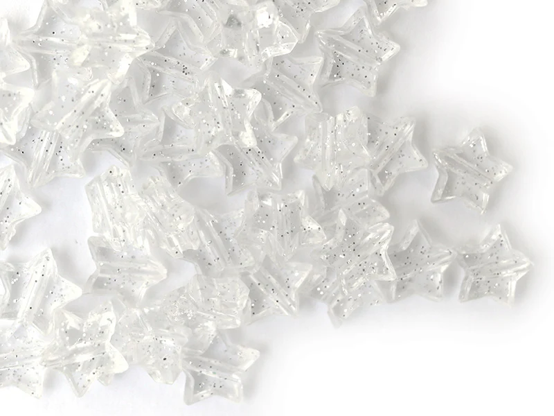50 perles en plastique - étoiles transparentes à paillettes - 10 mm