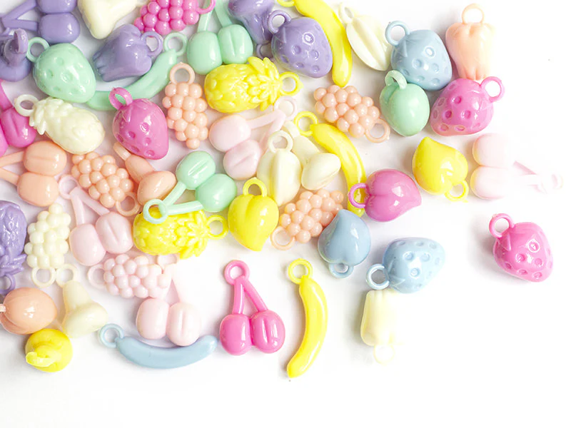 50 perles en plastique - fruits variés - pastel - Image 2