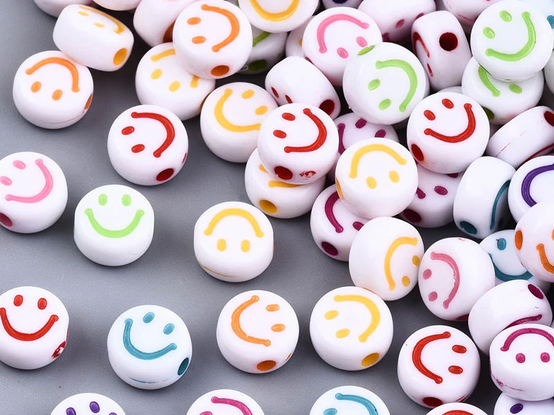 20 perles en plastique rondes symbole sourire - blanc et multicolore - 7 mm - Image 7