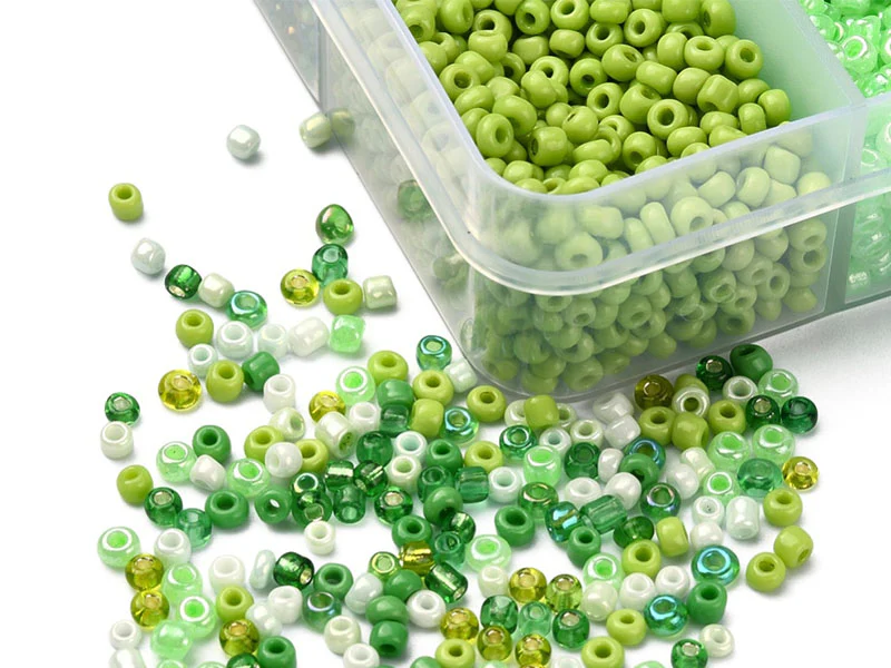 Boite de perles de rocailles - 10 Nuances Vertes- 2,5mm - 8500 pcs - Image 2