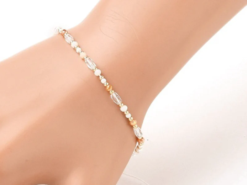 Bracelet fin en perles de verre - rose - taille ajustable - Image 3