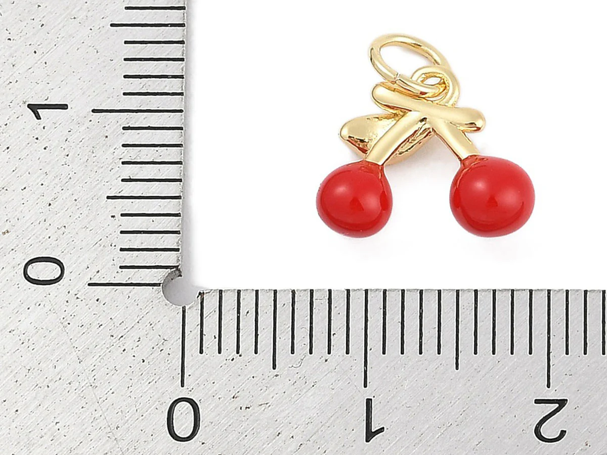 Breloque cerises émaillées en laiton doré à l’or fin - Image 4