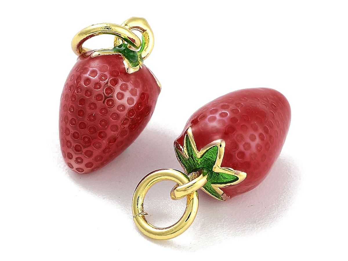 Breloque fraise émaillée en laiton doré à l’or fin - Image 4