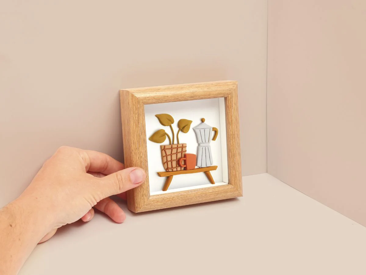 Cadre déco en FIMO - Modèle Cafetière - Image 3
