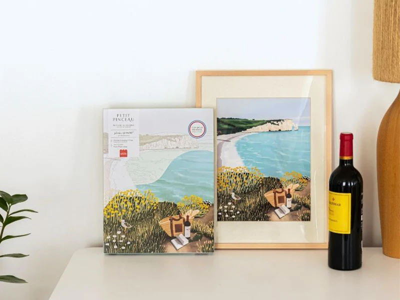 Coffret peinture au numéro - Petit Pinceau - Picnic à Étretat par Ananya Bhandari - Image 2