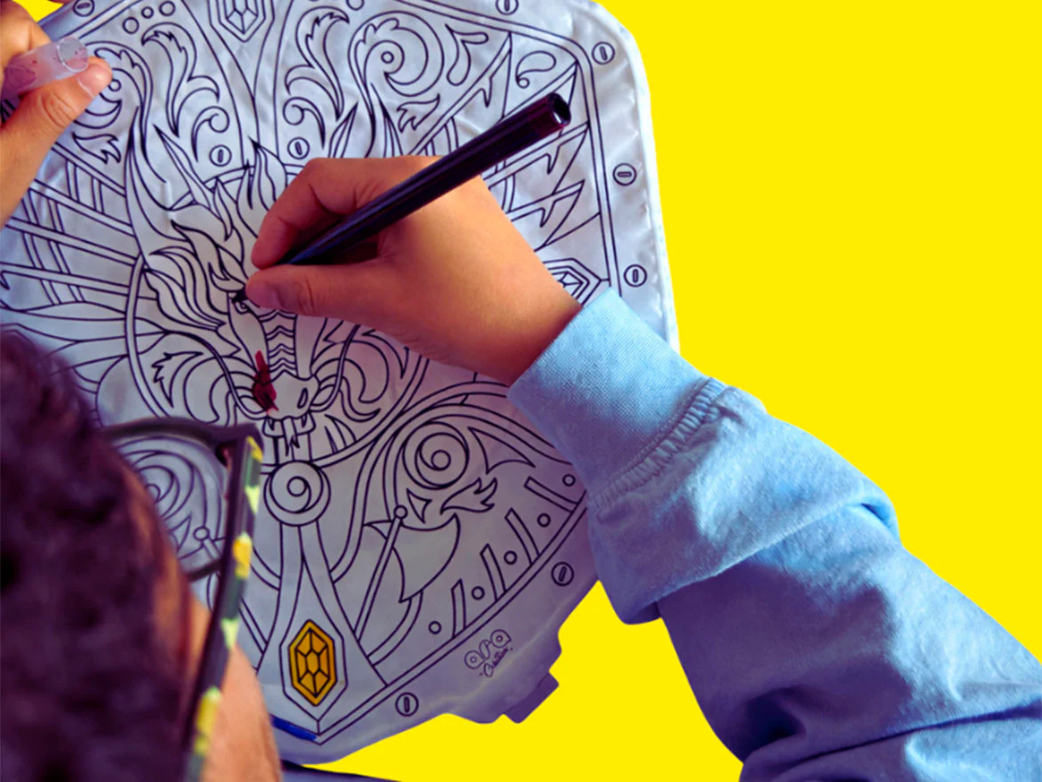 Coloriages gonflables - Epée avec led et bouclier - Ara Créative - Image 6