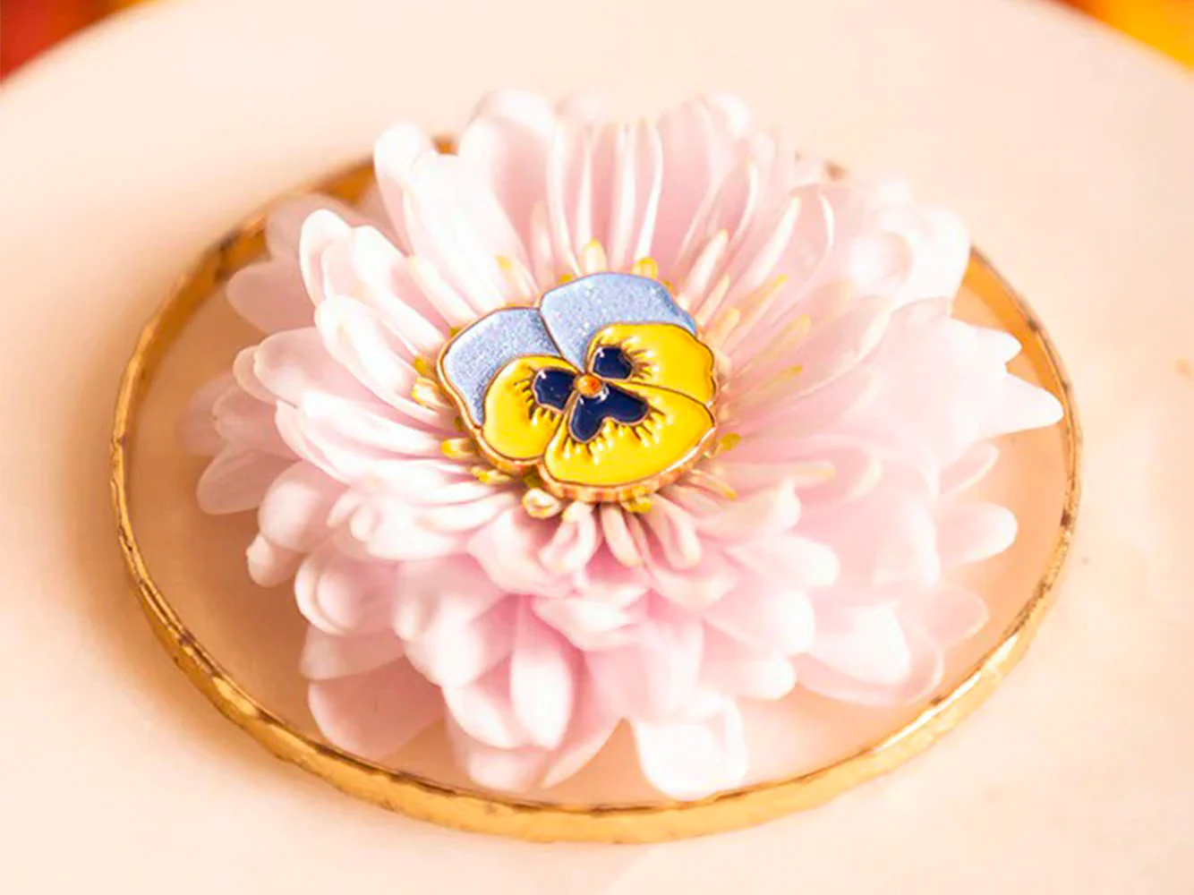 Pin's 3 fleurs Flowers - ATWS - Image 2
