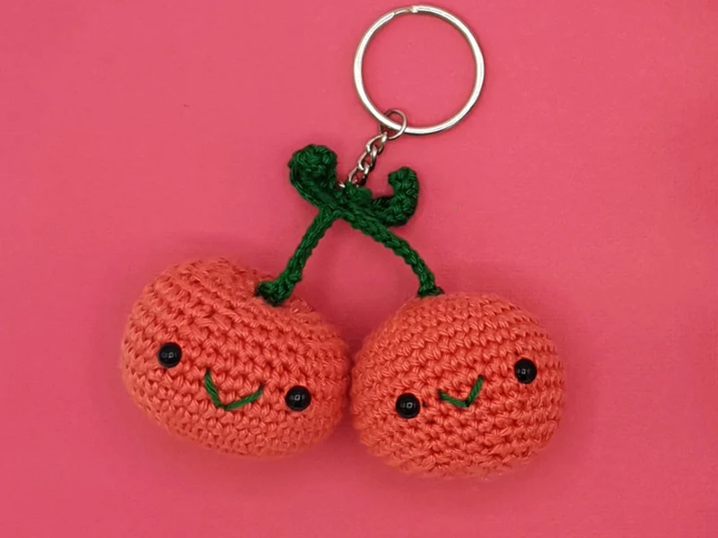 Kit crochet - Pendentif sac / porte clé - Cerise - Image 4