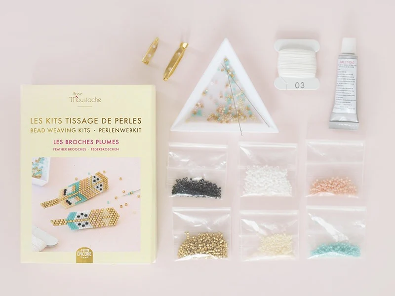 Kit Rose Moustache - tissage de perles miyuki - les broches plumes - Image 3
