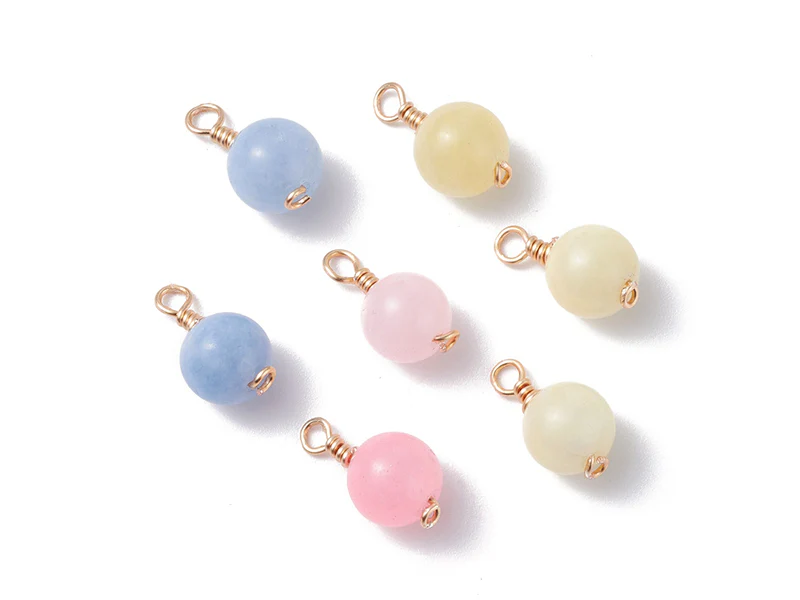Lot de 10 pendentifs ronds en jade teintée