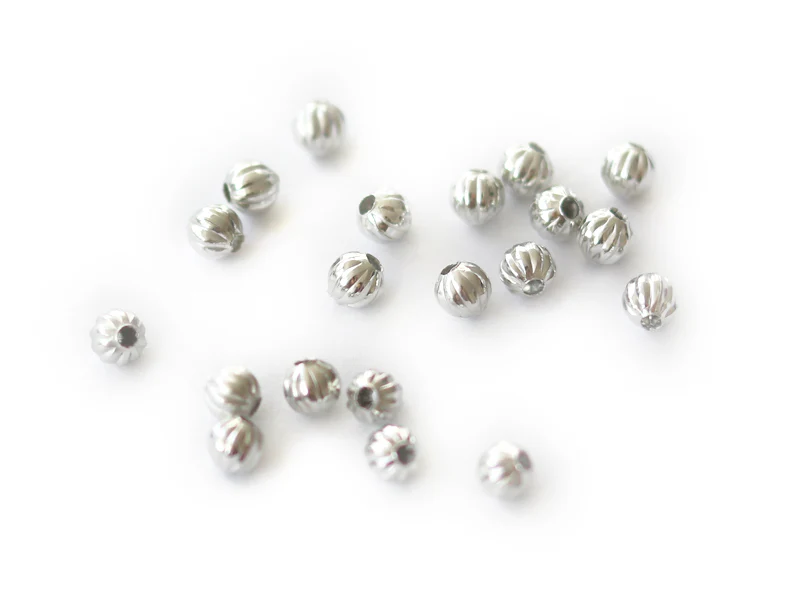 Lot de 20 perles heishi intercalaire - Boules argentées 4 x 3 mm - Image 2