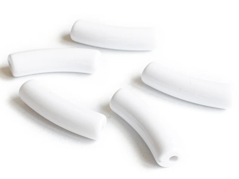 Lot de 5 perles tubes opaques en résine 6 mm - Blanc