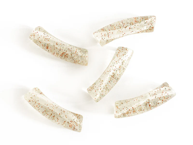 Lot de 5 perles tubes transparentes 6 mm - Pailleté rouge et verte - Image 4