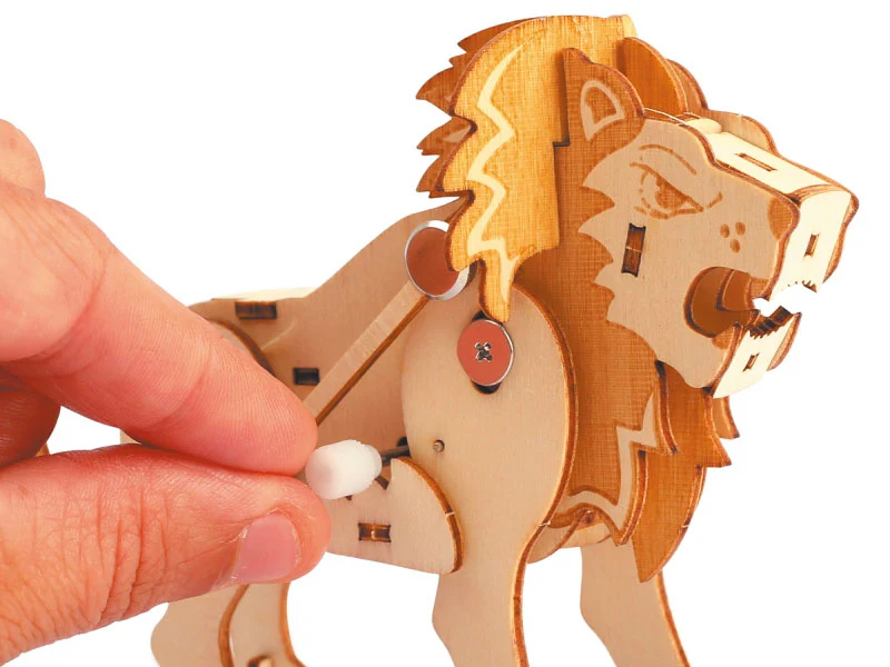 Maquette en bois 3D mécanique lion - Image 4