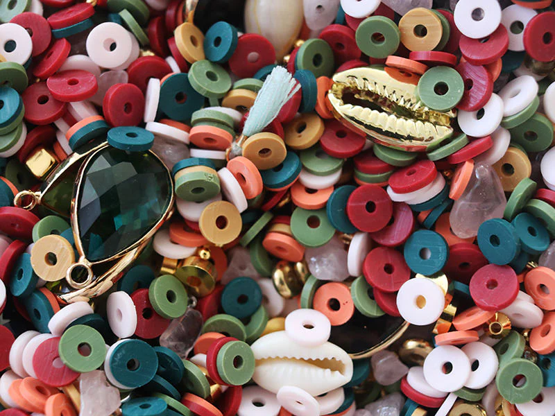 Mélange de perles heishi et de breloques - Dakar - Image 3