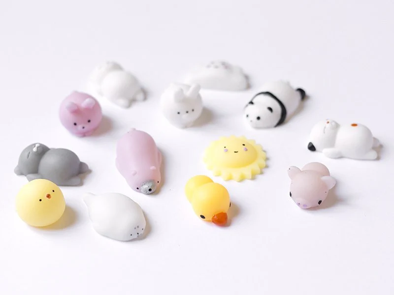 Mini squishy ours polaire rose - anti-stress - Image 5