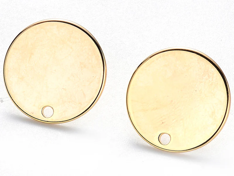 Paire de boucles d'oreilles puces 18K - doré à l'or fin - 15 mm