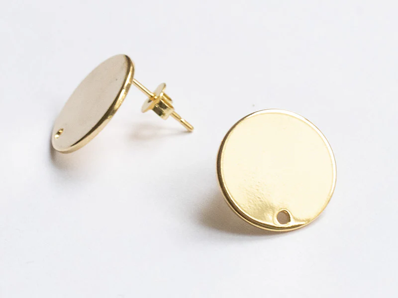 Paire de boucles d'oreilles puces 18K - doré à l'or fin - 15 mm - Image 3