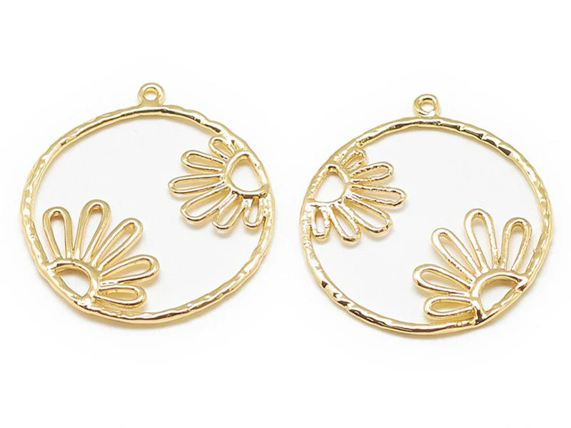 Pendentif cercle avec fleur - doré à l'or fin 18k - 27,5 mm - Image 2