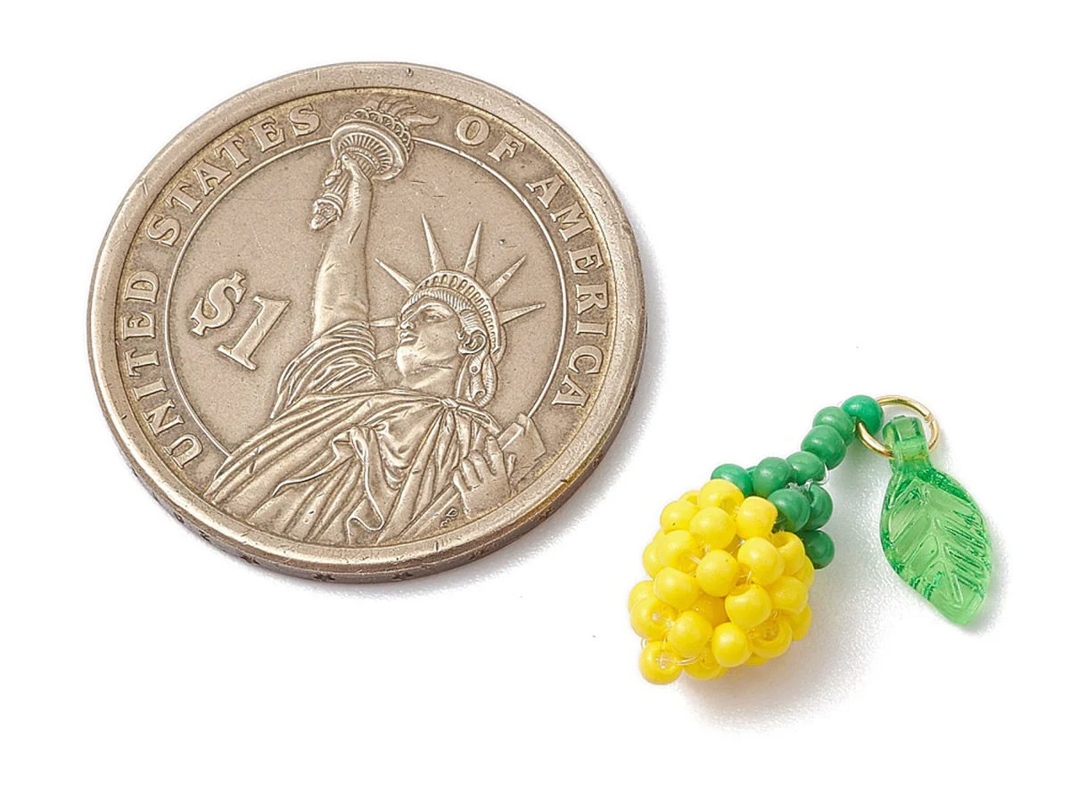 Pendentif citron jaune en perles de rocailles - Image 2