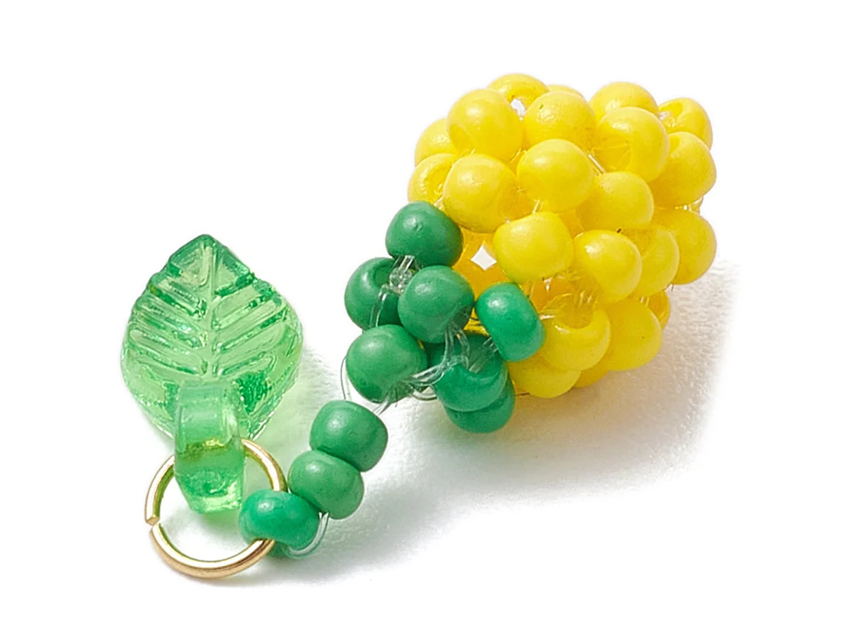 Pendentif citron jaune en perles de rocailles - Image 4
