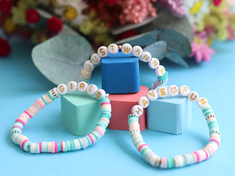 Perles lettres 3 mots pour bracelet à personnaliser - Girls, Just Wanna et Have Fun - Image 3