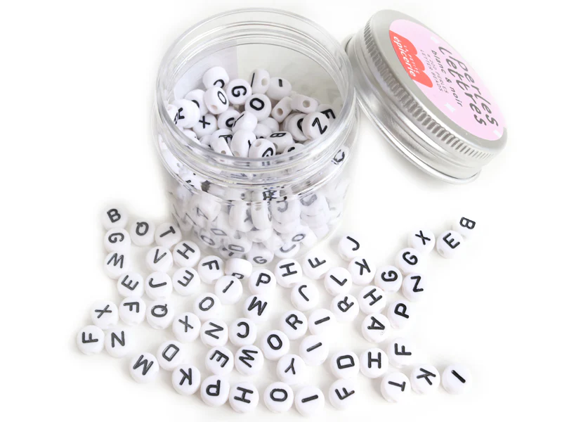 Pot perles lettres – Blanc et noir