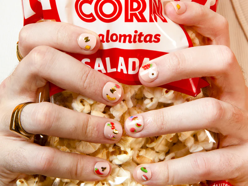 Stickers Nail art Yummy - Set de 120 stickers ongles OMY - Image 3